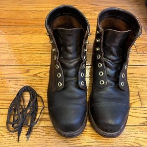 L.L. Bean Chippewa Men’s Dark Brown Leather Boots sz 10.5D